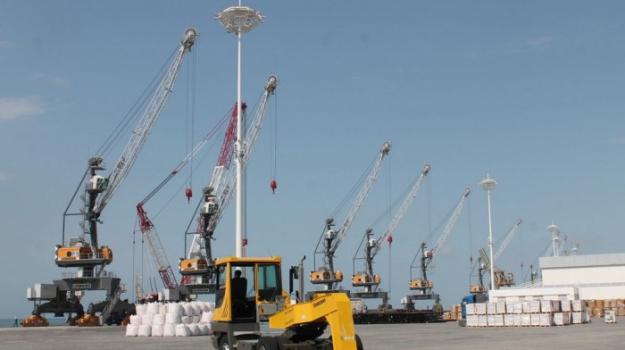 French Company Targets Large-Scale Purchases of Turkmen Urea, Petroleum Products