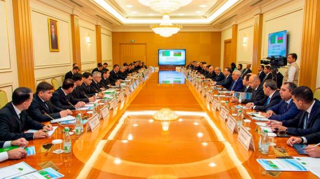 Turkmen-Azerbaijani Commission Reviews Trade, Energy and Transport Cooperation