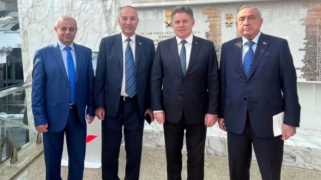 Türkmenistanyň GDA-daky hemişelik wekili Minskde geçirilen fotoserginiň açylyşyna gatnaşdy